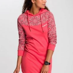 KangaROOS Sweatkleid mit schönem Print im Ärmel- und Brustbereich Hellrot-gemustert, Schwarz-gemustert, Marine-gemustert, Ecru-melange-bedruckt