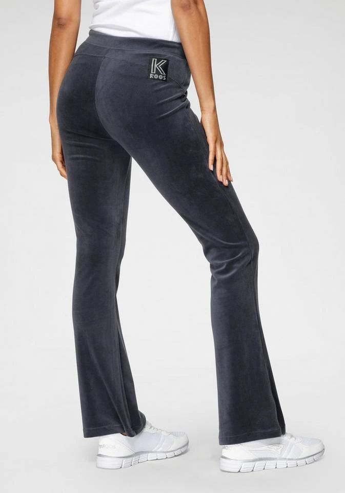 KangaROOS Jazzpants aus weichem Nicky-Samt mit collem Nieten-Logo - NEUE KOLLEKTION Schwarz, Marine 2 KangaROOS Jazzpants aus weichem Nicky-Samt mit collem Nieten-Logo - NEUE KOLLEKTION Schwarz, Marine – Bild 2