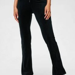 KangaROOS Jazzpants aus weichem Nicky-Samt mit collem Nieten-Logo - NEUE KOLLEKTION Schwarz, Marine 21 KangaROOS Jazzpants aus weichem Nicky-Samt mit collem Nieten-Logo - NEUE KOLLEKTION Schwarz, Marine -KANGAROOS Verkäufe 9d087217 333a 559f 8da8 7f0e2ef9b0f6